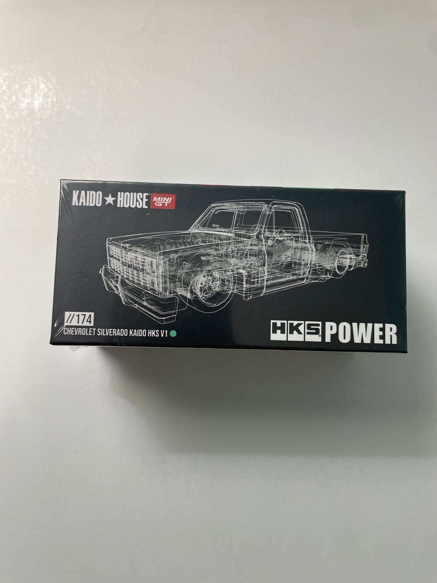 Mini GT x Kaido House 1/64 Chevrolet Silverado KAIDO HKS V1 Black & Green - KHMG174