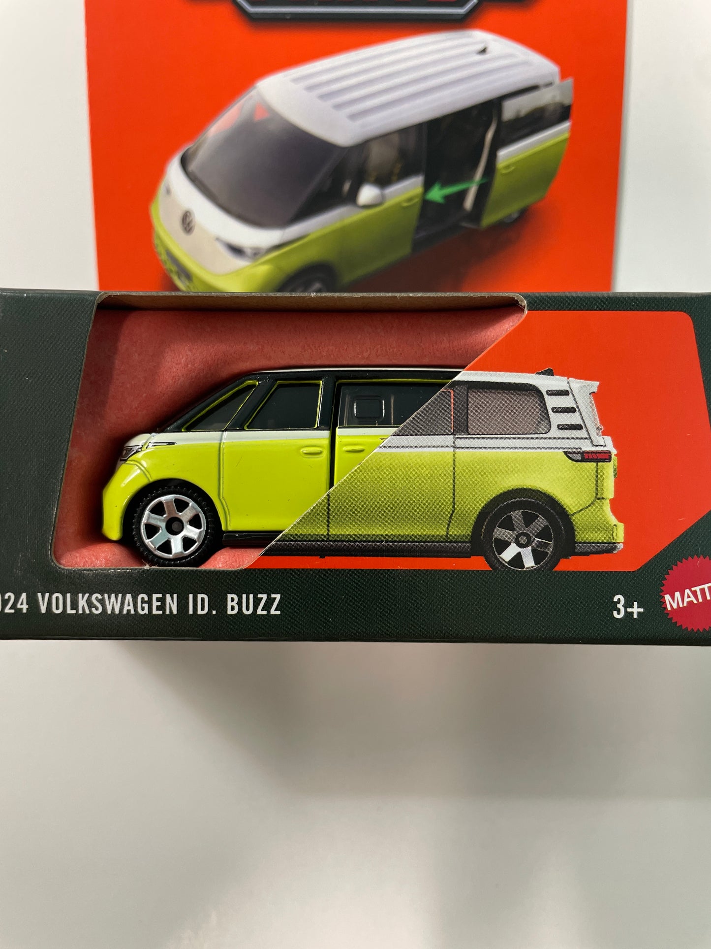 Matchbox 1/64 Moving Parts 2024 Volkswagen ID. Buzz Green