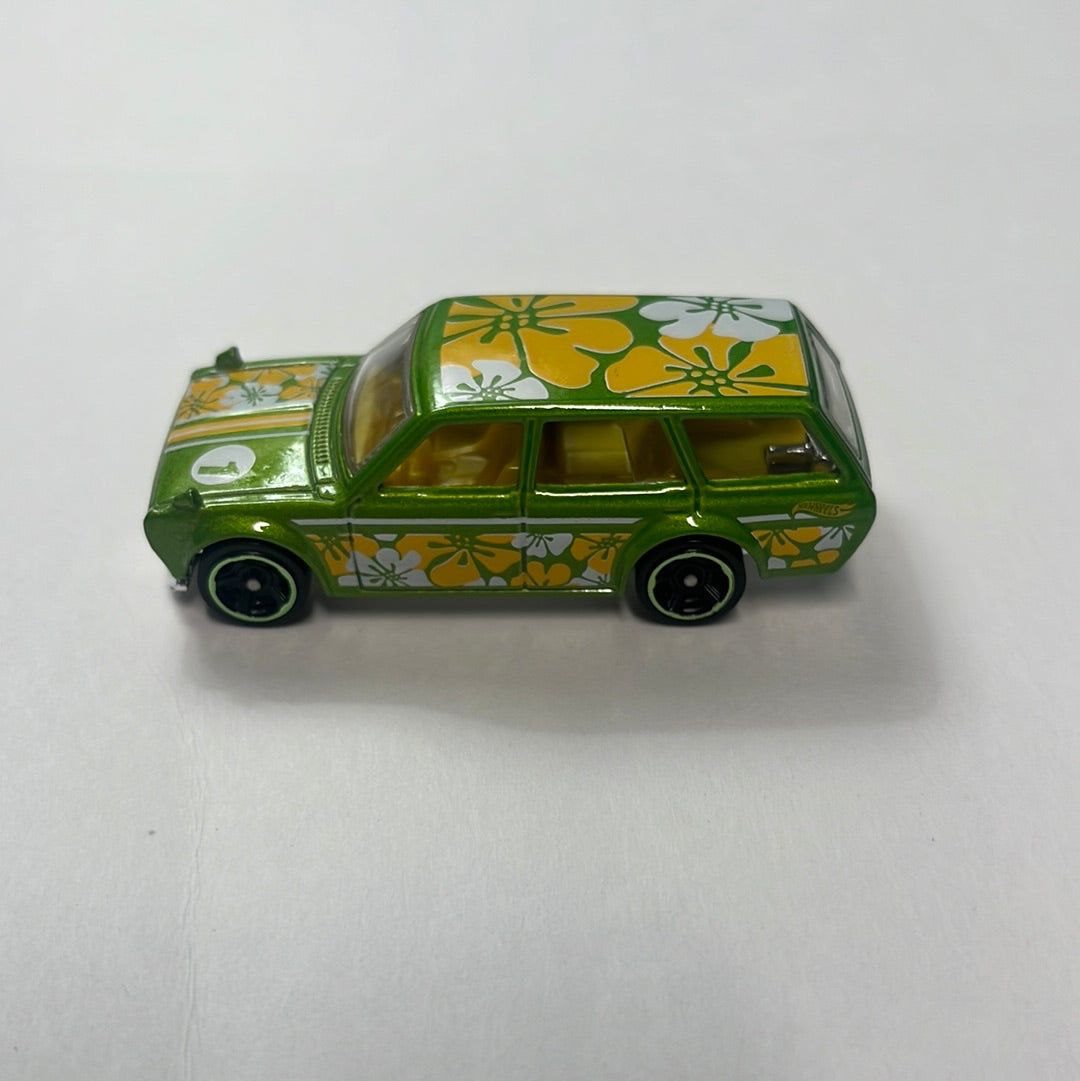 *Loose* Hot Wheels 1/64 Mystery Models Datsun 510 Wagon Green
