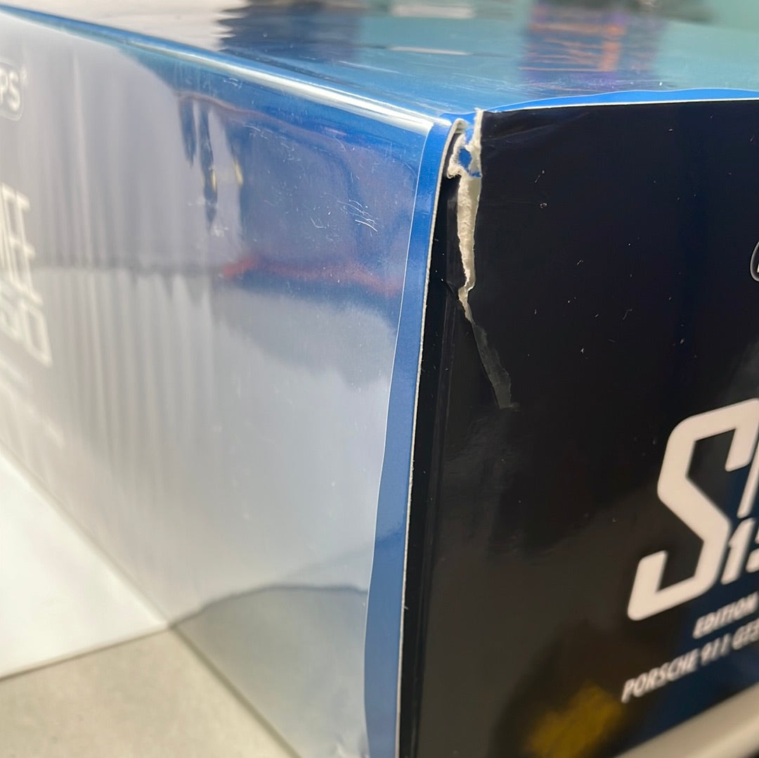 1/18 Minichamps PORSCHE 911 GT3 – 2018 – YELLOW/GREEN (SHMEE 150) - Damaged Box