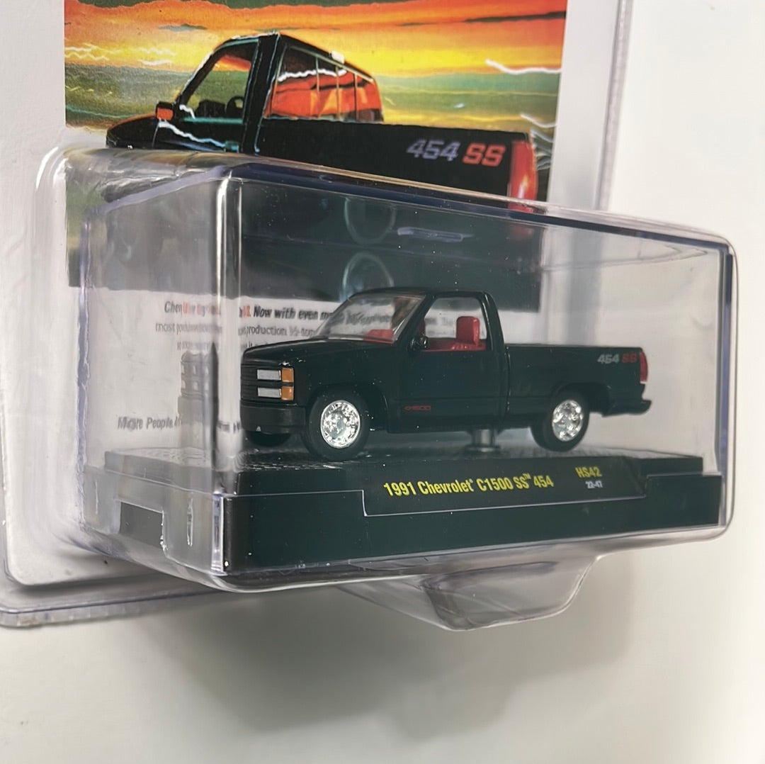 M2 Machines 1/64 1991 Chevrolet C1500 SS 454 Black