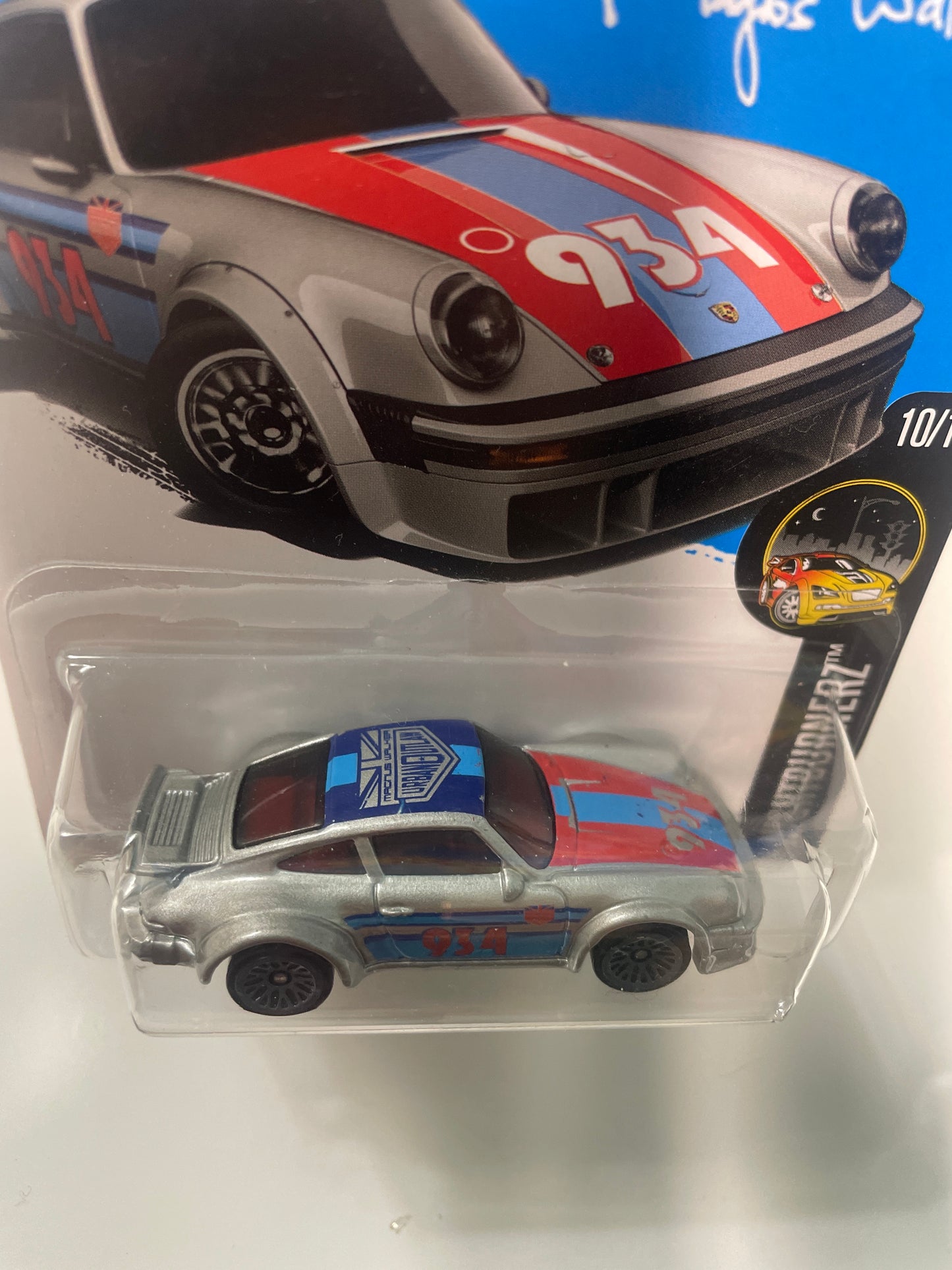 Hot Wheels 1/64 Porsche 934 Turbo RSR Silver - Damaged Box
