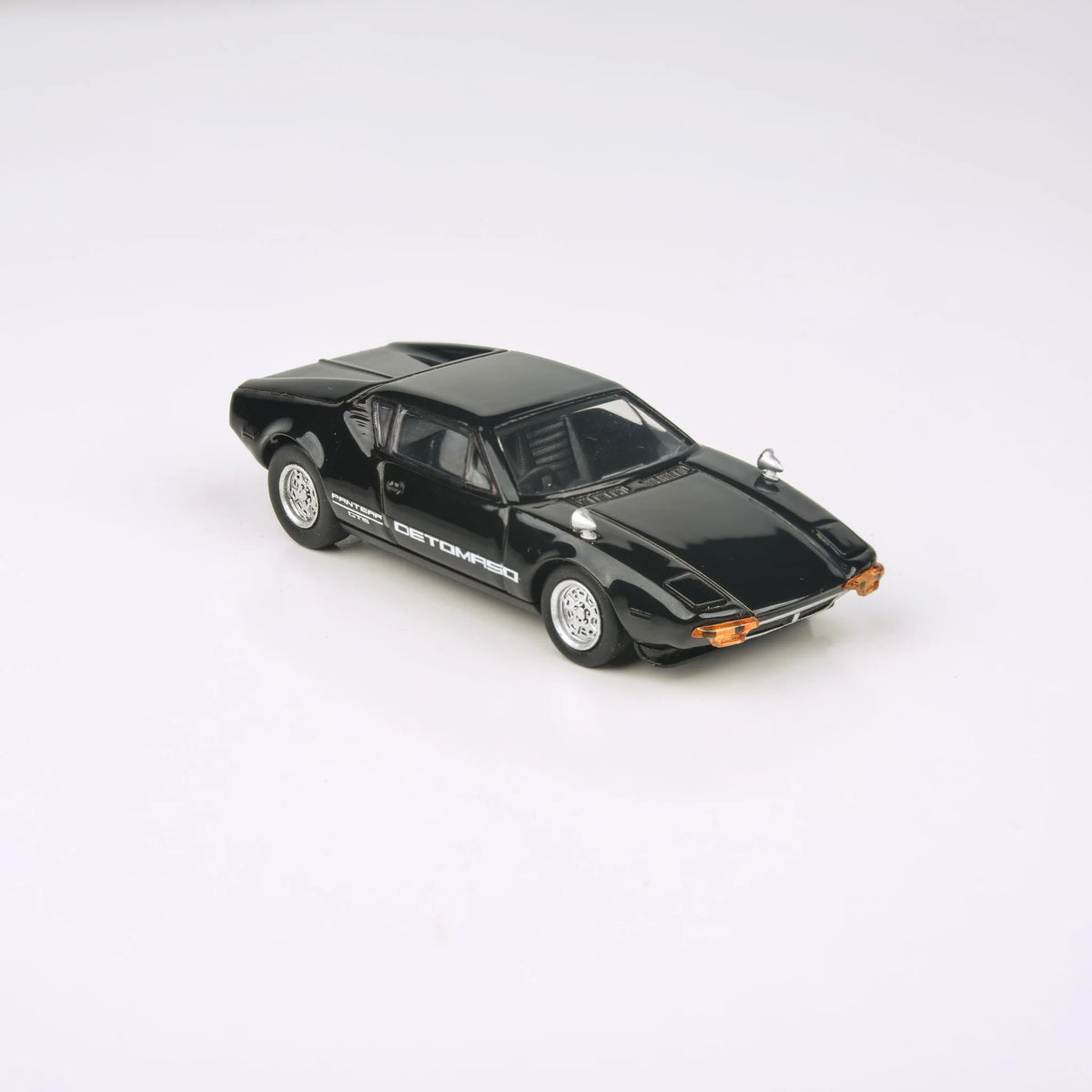 PARA64 1:64 De Tomaso Panther 1972 – Gelber Diecast-Modellwagen Im Detail
