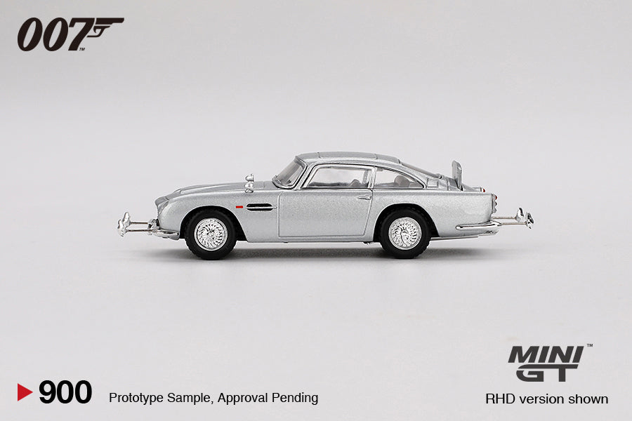 Mini GT 1/64 James Bond Is Back In Action Goldfinger 007 Aston Martin DB5 Silver