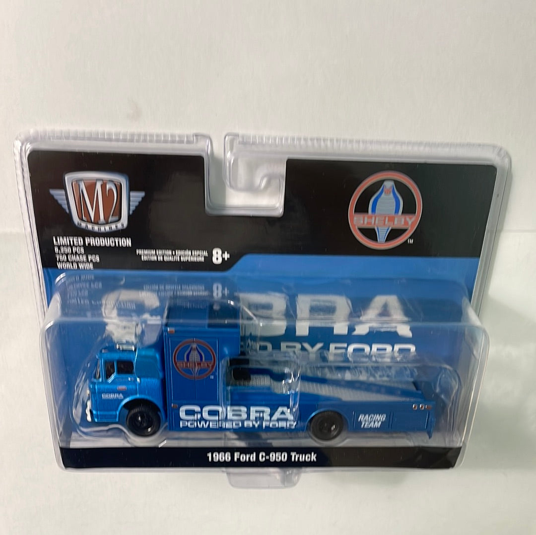 M2 Machines 1/64 1966 Ford C-950 Truck Blue