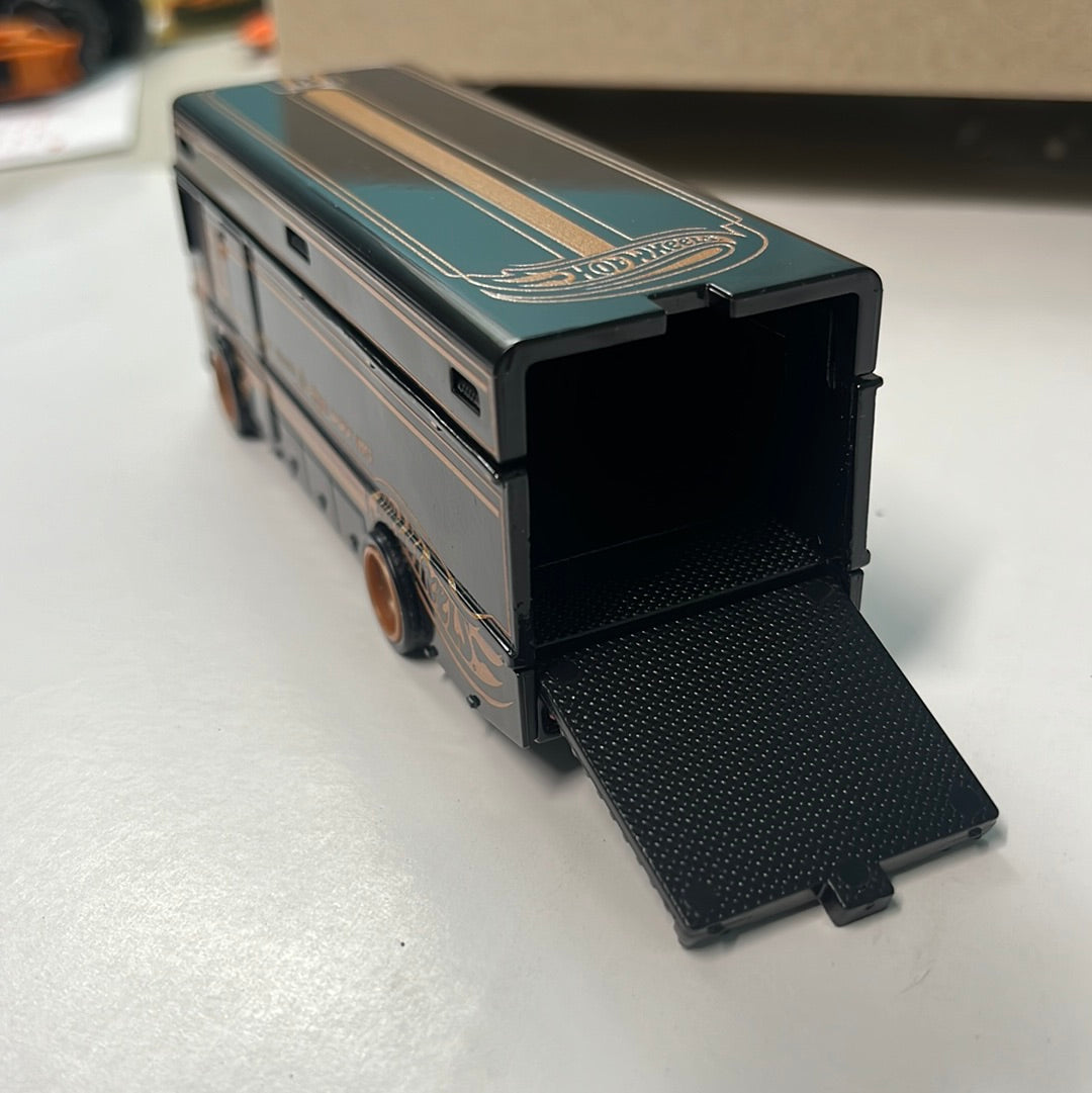 *Loose* Hot Wheels 1/64 Premium Car Culture Box Set Euro Hauler Black & Orange