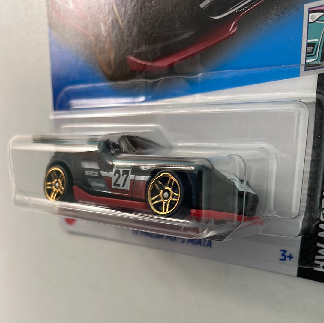 * Japan Card * Hot Wheels 1/64 ‘15 Mazda MX-5 Miata Black