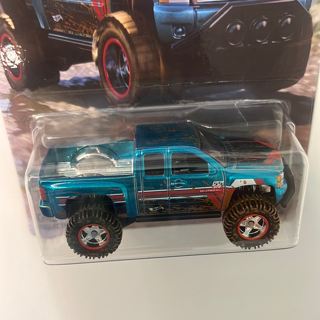 Hot Wheels NFT Garage Chevy Silverado Off Road (Limited to 3000 Units)