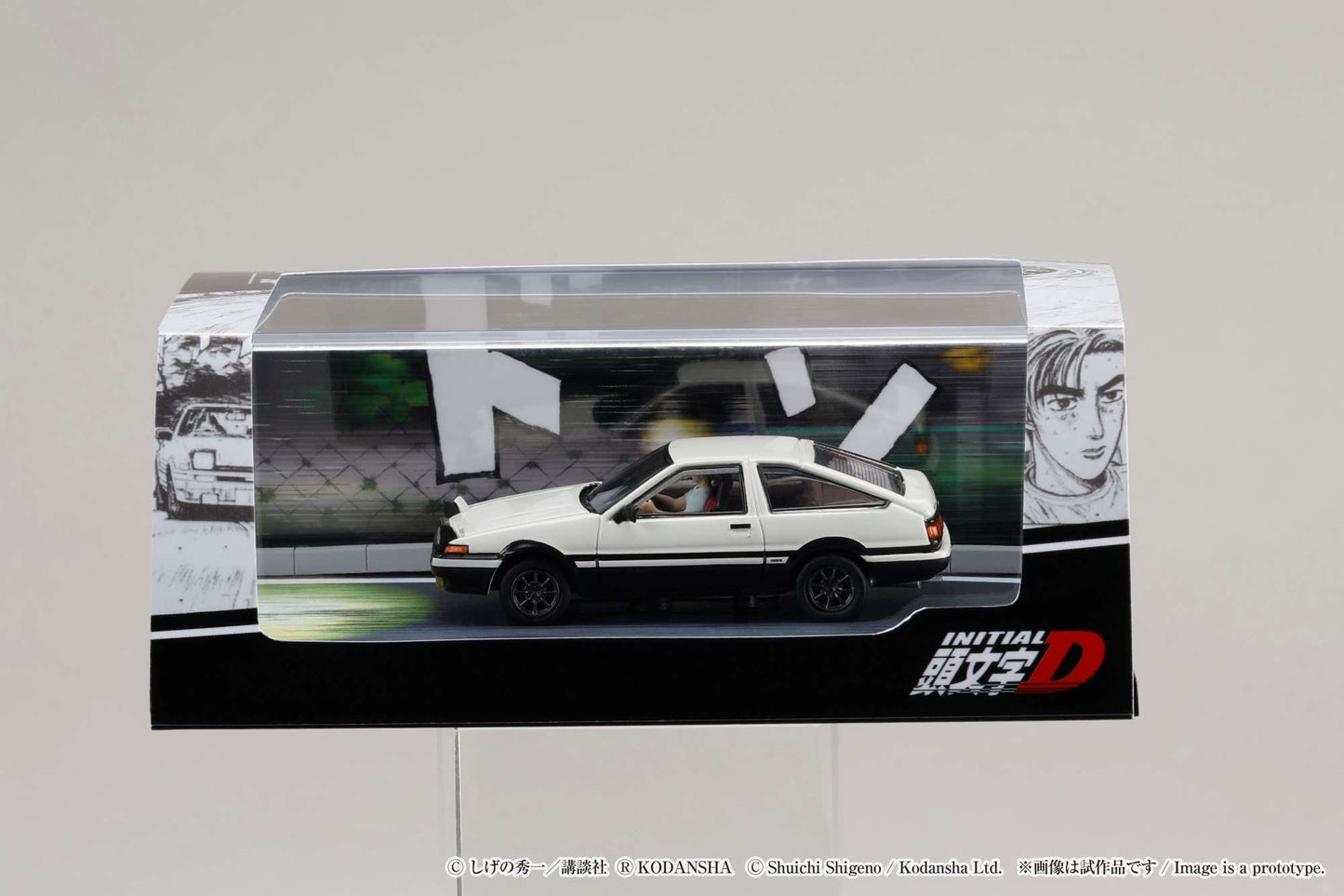 Hobby Japan 1/64 Initial D Toyota Sprinter Trueno GT Apex AE86 / Ryosuke Takahashi vs Takumi Fujiwara w/ Driver