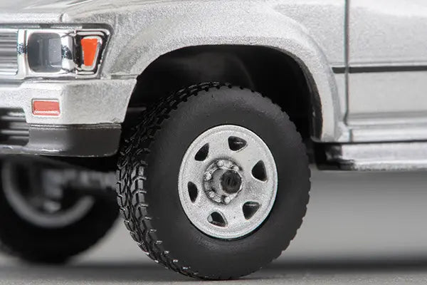 Tomica Limited Vintage Neo 1/64 LV-N256c Toyota Hilux 4WD Pick Up Double Cab SSR 1991 Silver