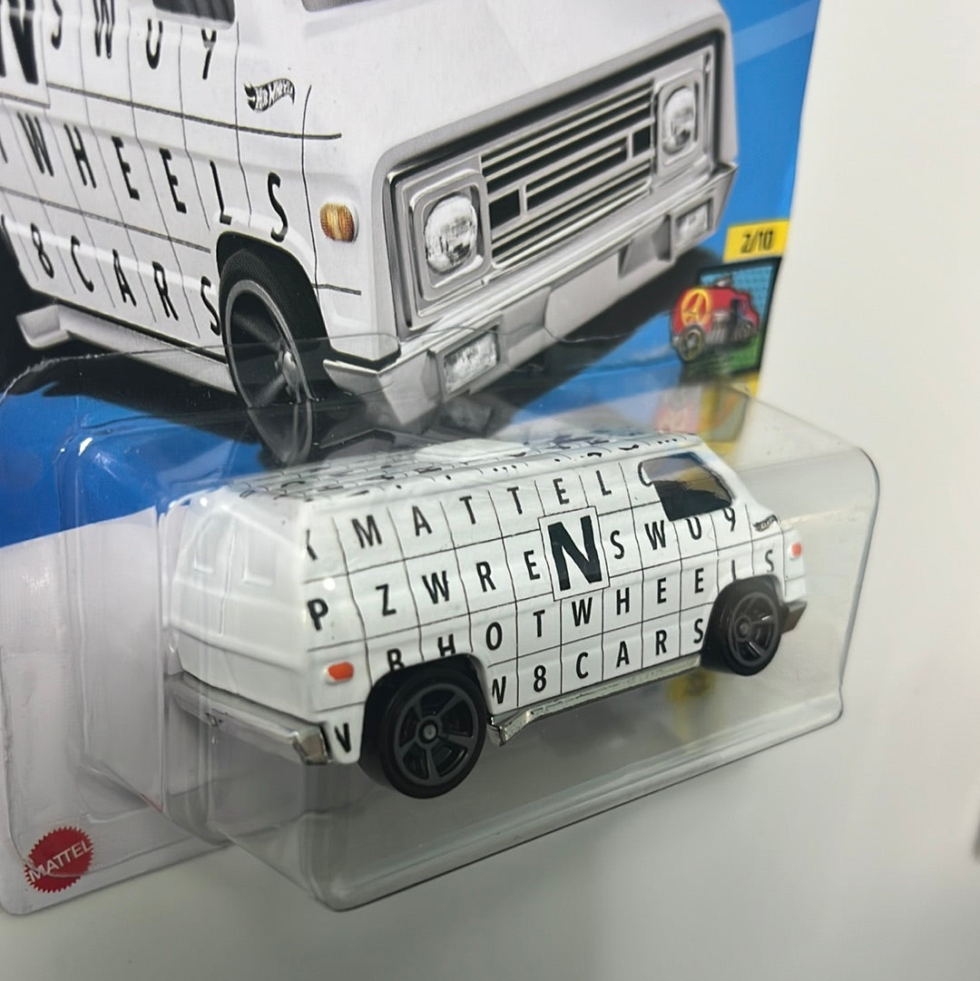 Hot Wheels 1/64 70s Van White