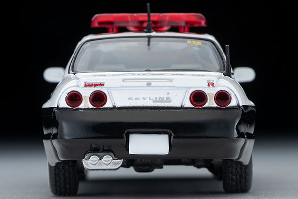 Tomica Limited Vintage Neo 1/64 Diorama Collection 64 #CarSnap 16a Police w/ Nissan Skyline GT-R Autech Version 40th Anniversary Patrol Car