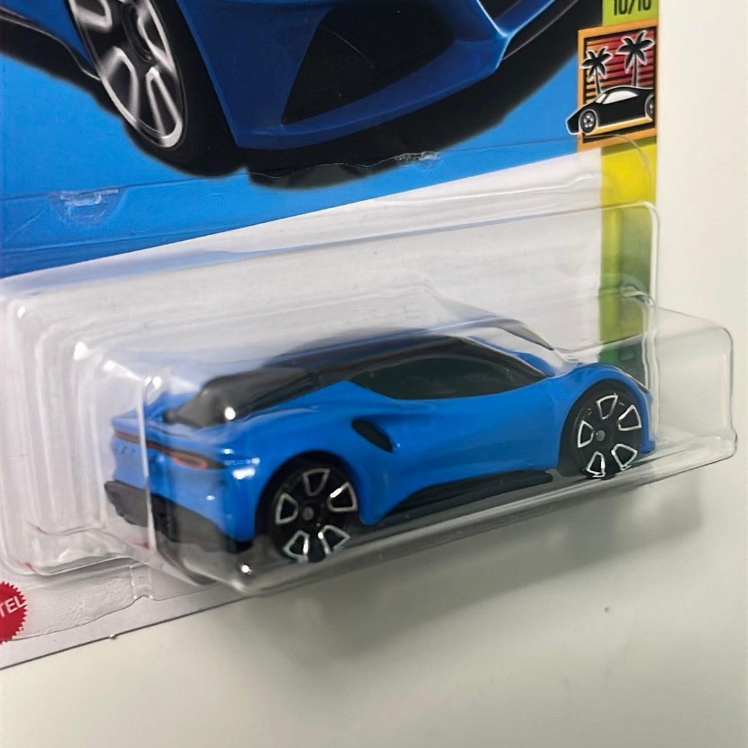 Hot Wheels 1/64 Lotus Emira Blue