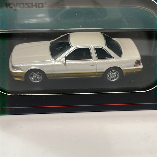 1/64 Kyosho Toyota Soarer White / Gold