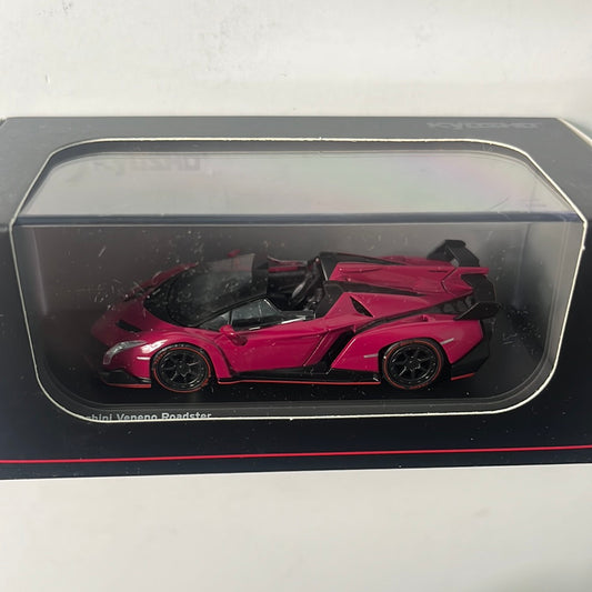 1/64 Kyosho Lamborghini Veneno Roadster Magenta / Red Line