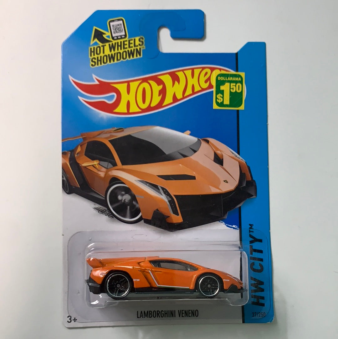 Hot Wheels 1/64 Lamborghini Veneno Orange - Damaged Card