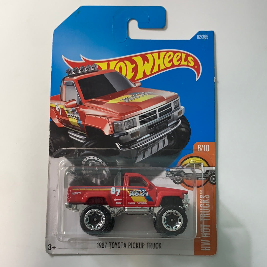 Hot Wheels 1/64 1987 Toyota Pickup Truck Red