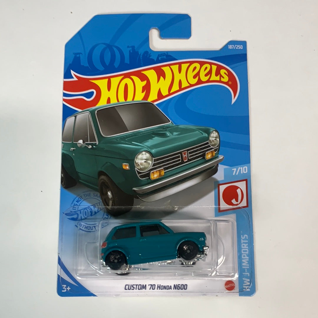 ホットウィール　CUSTOM ‘70 HONDA N600 Amazon.com: Hot Wheels - Custom '70 Honda N600 - J-Imports - Green