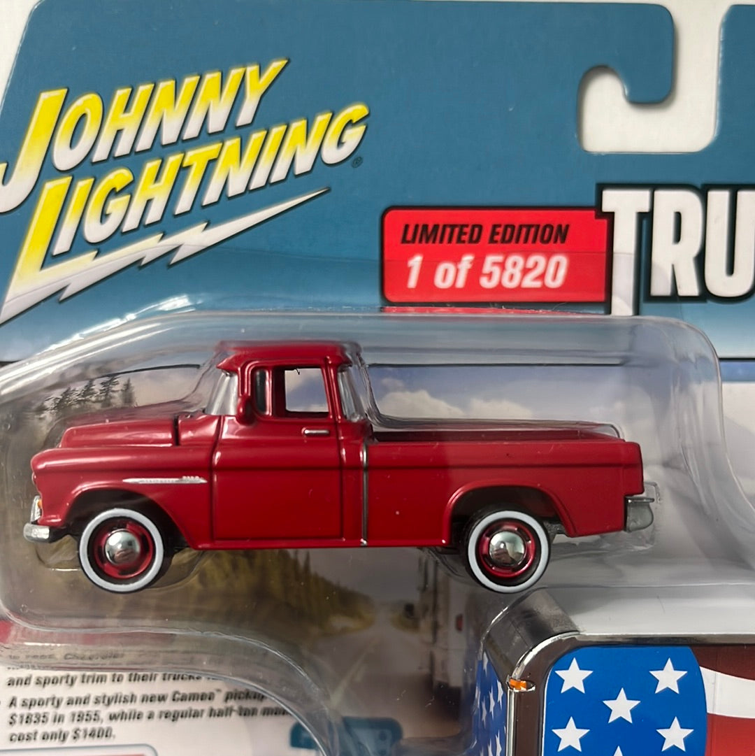 Johnny Lightning 1/64 Truck & Trailer 1955 Chevy Cameo w/ Enclosed Car
