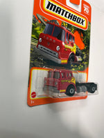 Matchbox 1/64 1965 Ford C900 Red