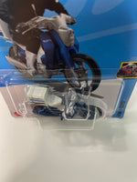 Hot Wheels 1/64 Honda super Cub Custom Blue - Damaged Card