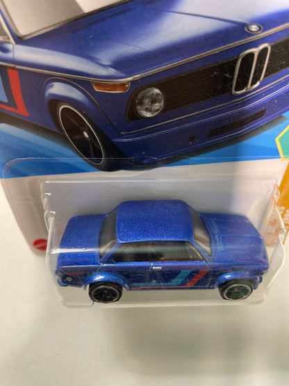 Hot Wheels 1/64 BMW 2002 Blue - Damaged Box