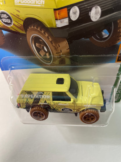 Hot Wheels 1/64 Range Rover Classic Yellow - Damaged Box