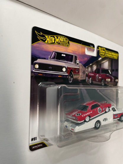 Hot Wheels 1/64 Car Culture Team Transport '66 Chevrolet Corvair Yenko Stinger & '72 Chevy Ramp Truck Camion a Rampe Red & White - JHX91