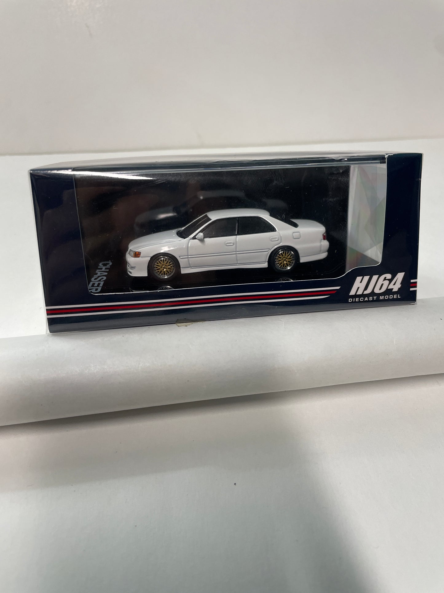 Hobby Japan 1/64 Toyota Chaser TOURER V (JZX100) 1998 / JDM Style Super White II