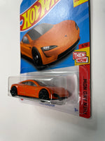 Hot Wheels 1/64 Tesla Roadster Orange