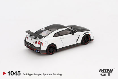 Mini GT 1/64 Nissan GT-R Nismo (R35) 2024 Brilliant White Pearl - MGT01045