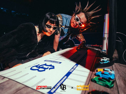 Dream Customs 1/64 Liberty Walk Desktop Diorama Samurai Blue