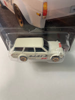 Hot Wheels 1/64 Hot Wagons Datsun Bluebird wagon 510 White