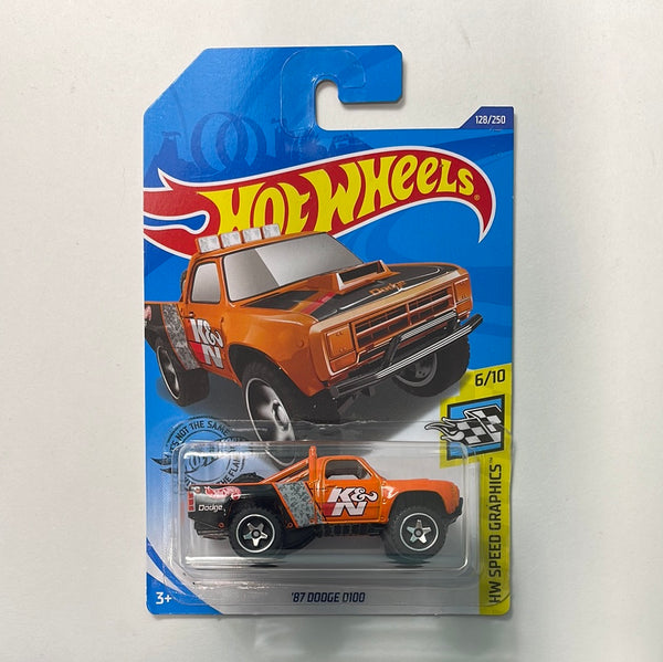Hot Wheels 1/64 ‘87 Dodge D100 Orange