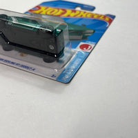 Hot Wheels Super Treasure Hunt Nissan Skyline HT 2000GT-X Green