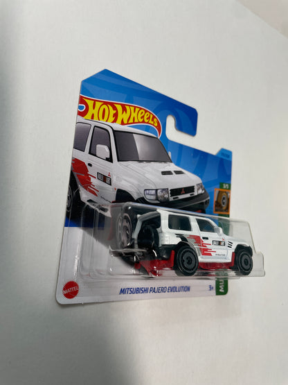 Hot Wheels 1/64 Mitsubishi Pajero Evolution Short Card White