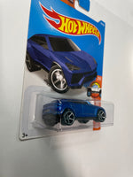 Hot Wheels 1/64 Lamborghini Urus Blue - Damaged Card