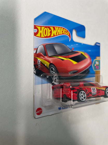 Hot Wheels 1/64 ‘95 Mazda RX-7 Drift/ Déraper Short Card Red - Damaged Box