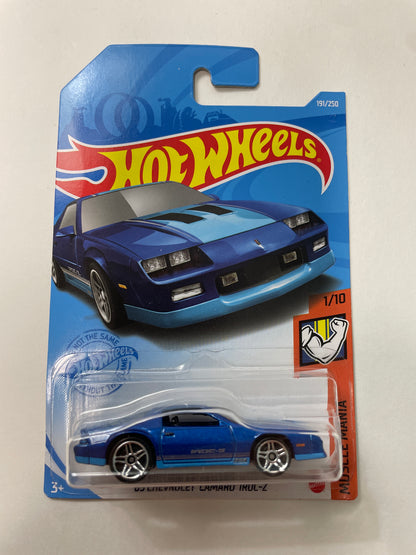 Hot Wheels 1/64 ‘85 Chevrolet Camaro Iroc-Z Blue  - Damaged Box