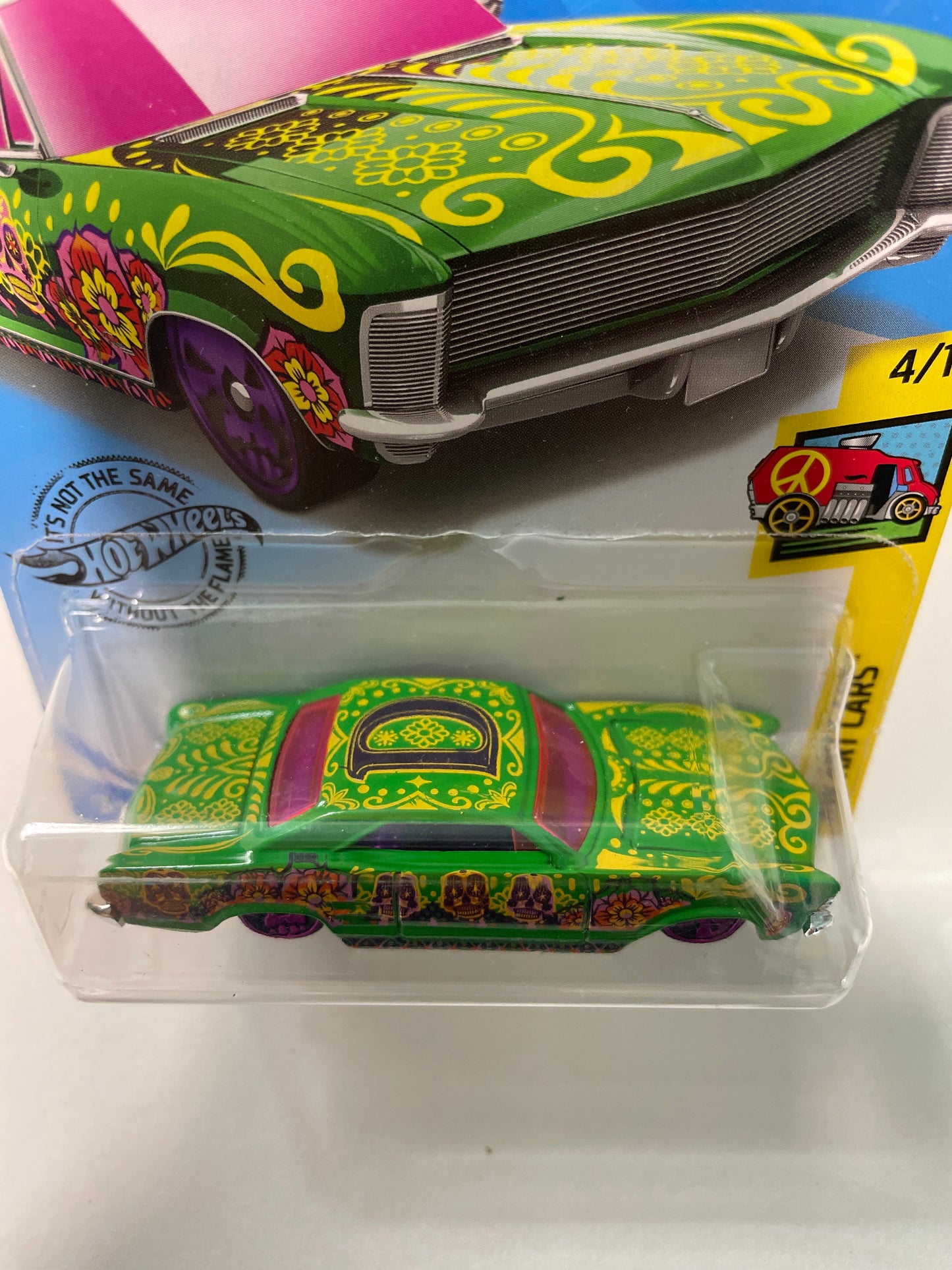 Hot Wheels 1/64 ‘64 Buick Riviera Green - Damaged Box