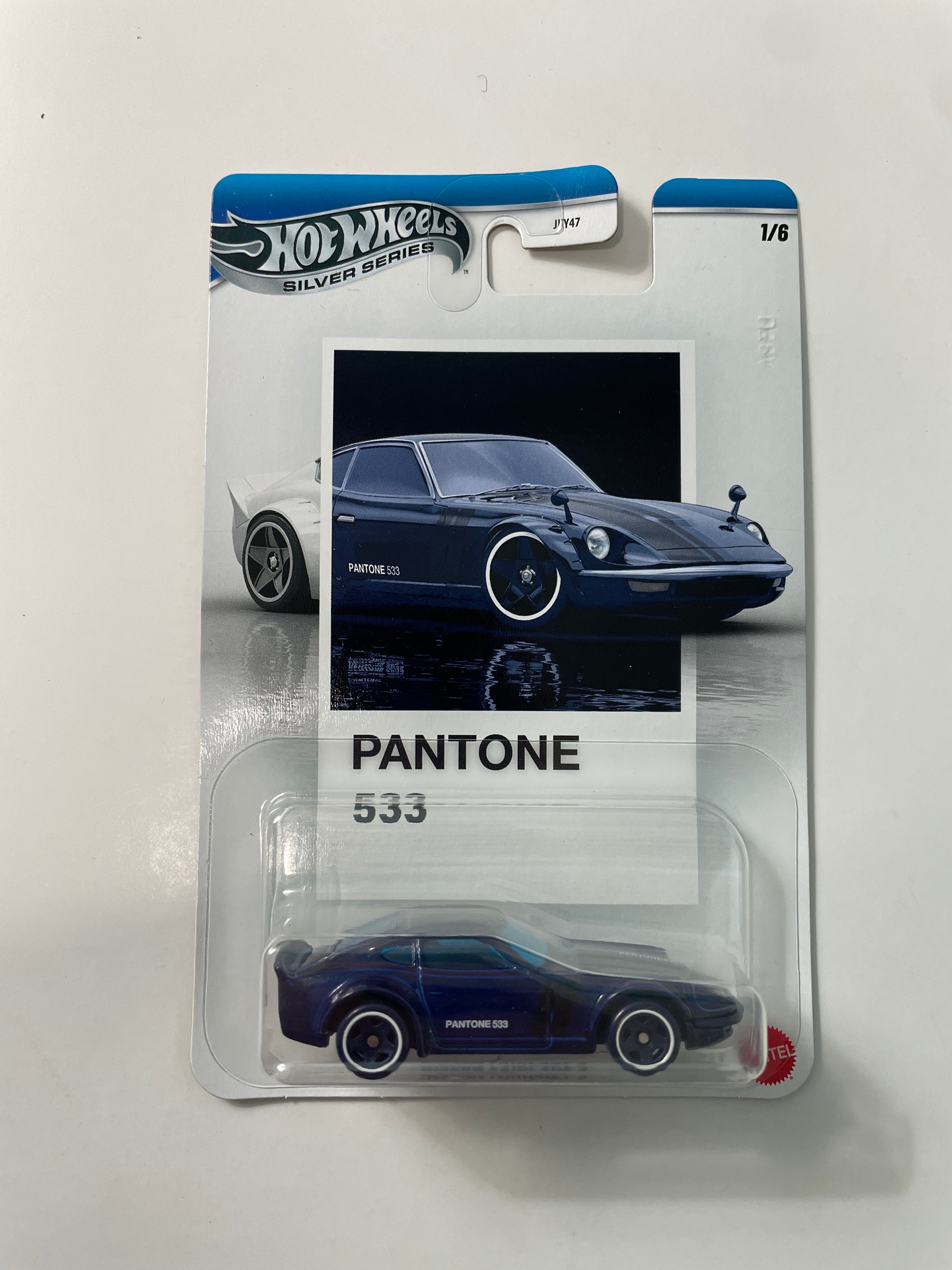 Hot Wheels 1/64 Silver Series Pantone 533 Nissan Fairlady Z Blue