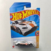 Hot Wheels 1/64 Aston Martin Vantage GTE White