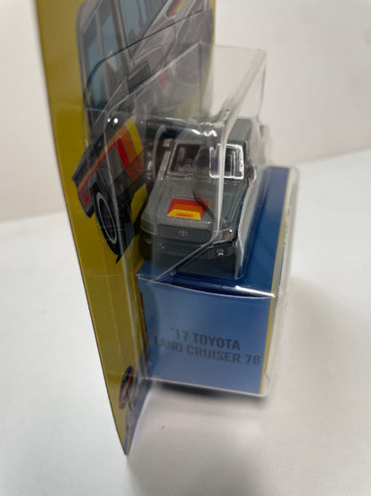 Matchbox Collectors 1/64 '17 Toyota Land Cruiser 78 Grey - JJW10 - Damaged Box