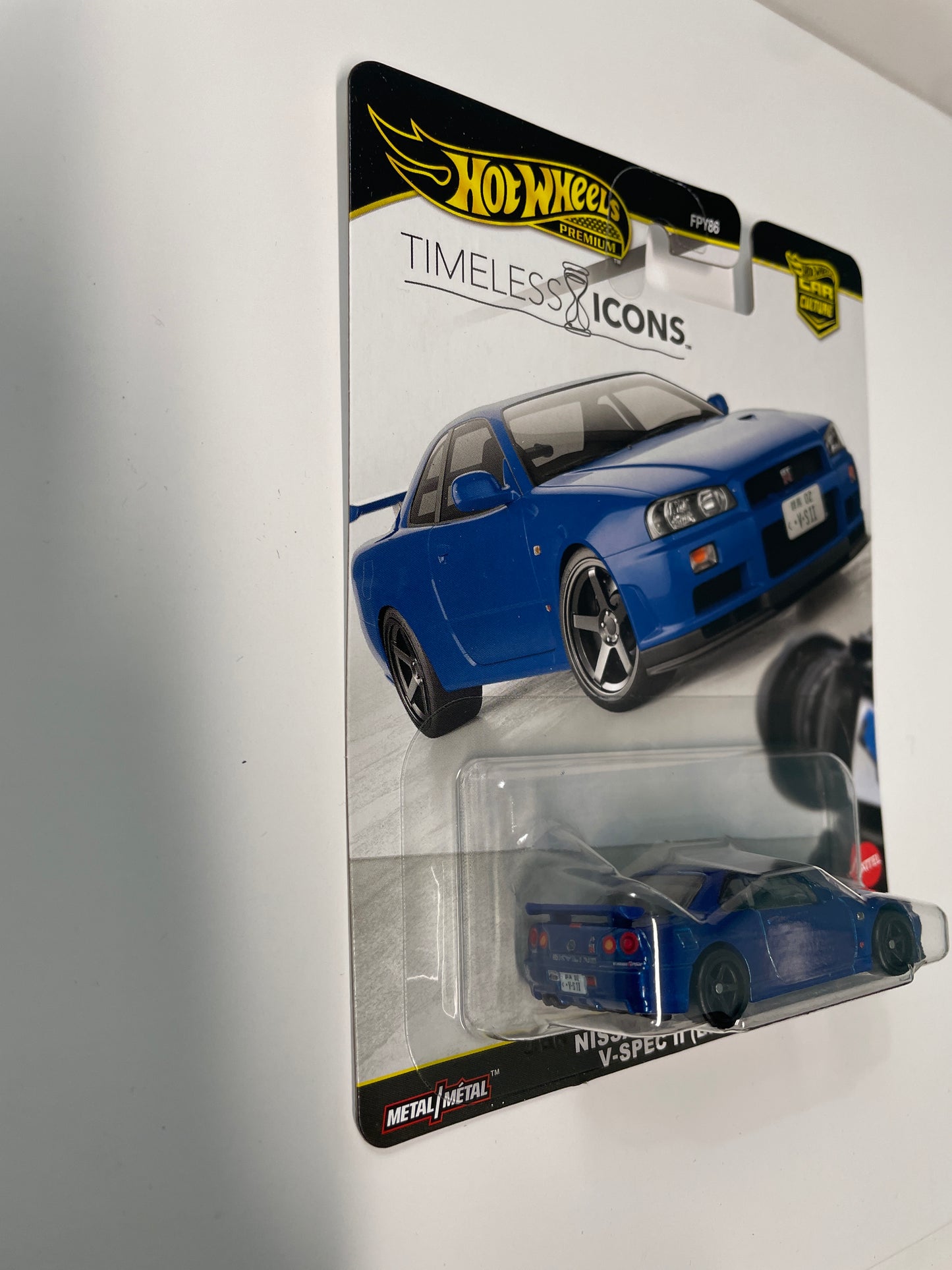 Hot Wheels 1/64 Car Culture Timeless Icons Nissan Skyline GT-R V-Spec II (BNR34) Blue - JBK92