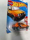 Hot Wheels 1/64 Volkswagen Golf MK2 Orange - Damaged Card