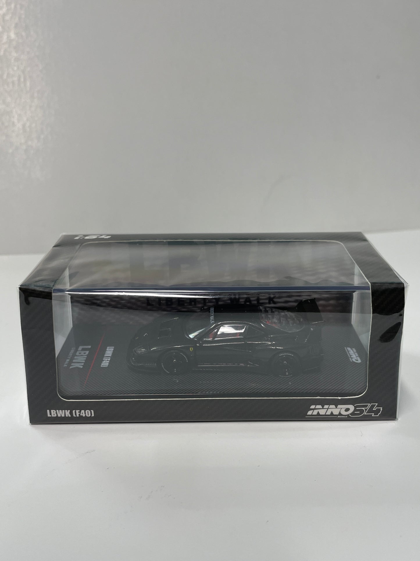 Inno64 1/64 LBWK Ferrari (F40) Black Full Carbon - IN64-LBWKF40-FC