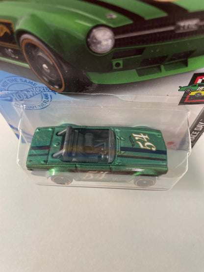 Hot Wheels 1/64 Triumph TR6 Green