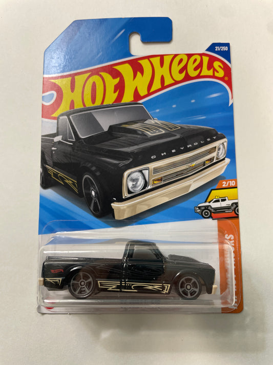 Hot Wheels 1/64 ‘67 Chevy C10 Black - Damaged Card