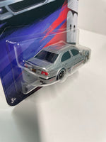 Hot Wheels 1/64 BMW Silver Series 2001 BMW M5 Silver