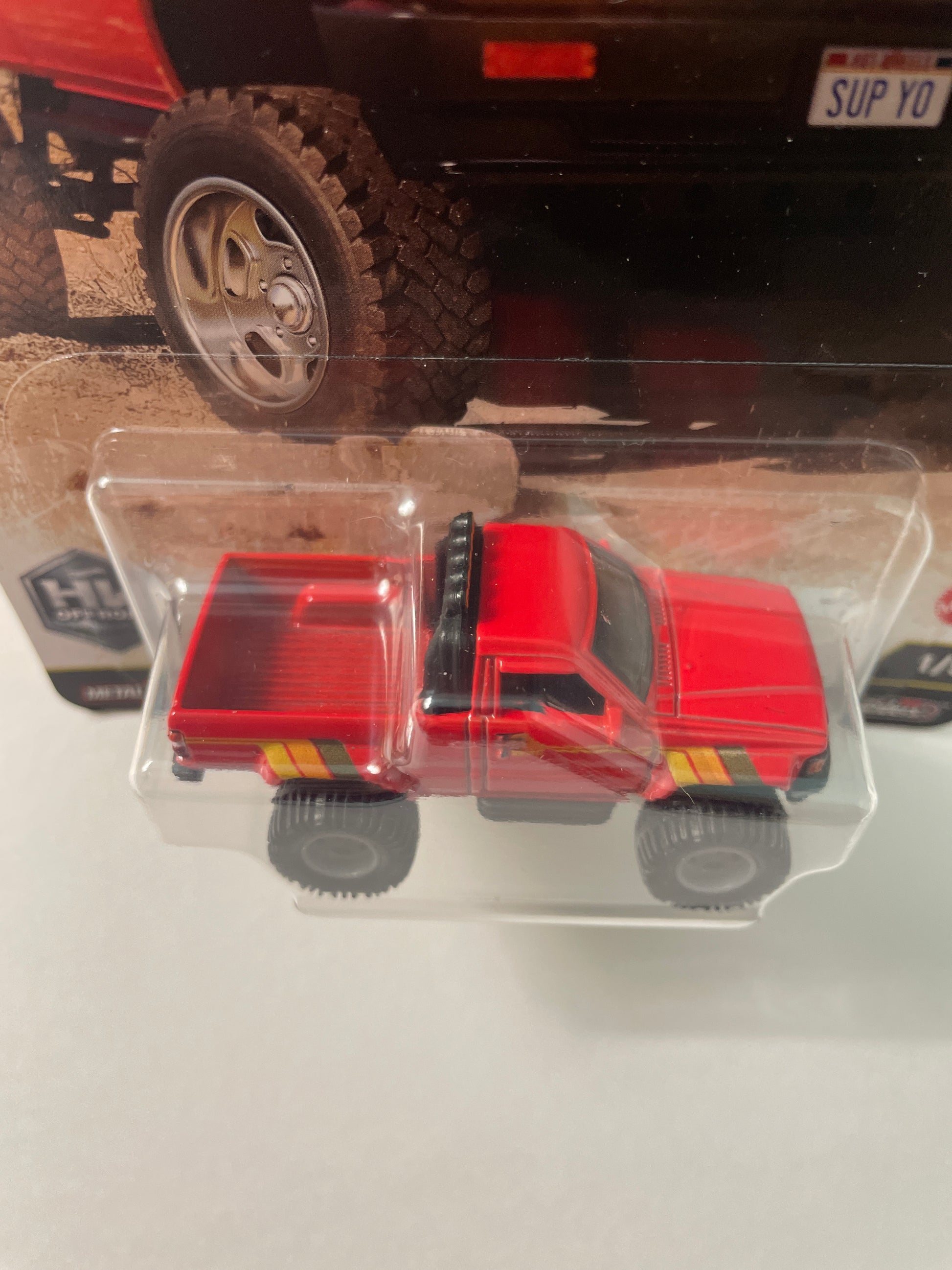 Hot Wheels 1/64 Car Culture Off-Road 2025 1987 Toyota Pickup Truck